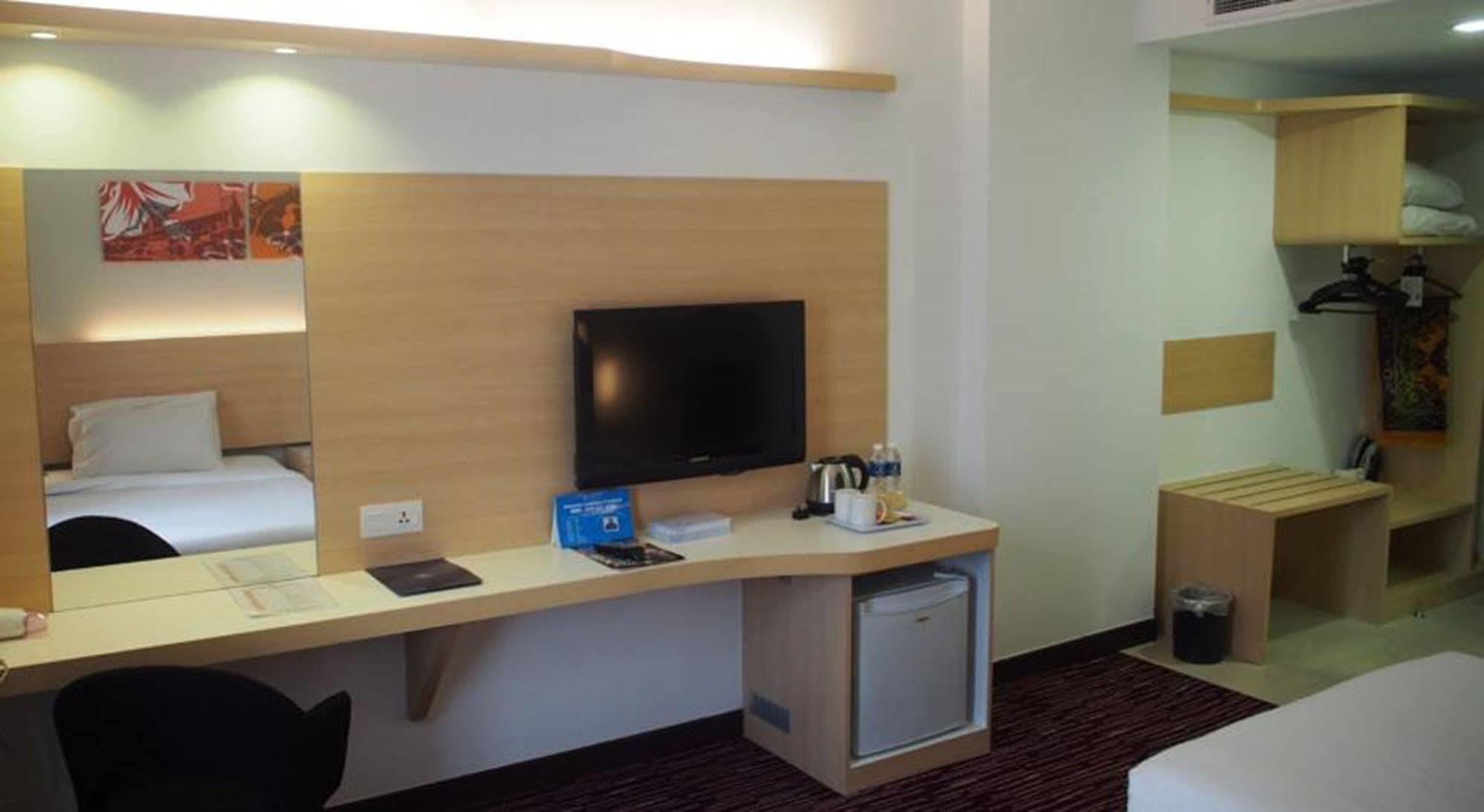 Prescott Hotel Kuala Lumpur Medan Tuanku Exteriör bild